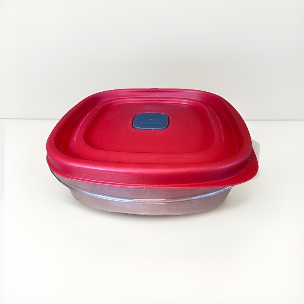 Rubbermaid Storage Container Swirl Square 3 Cups Vented Red Lid #FG 7H76 USA